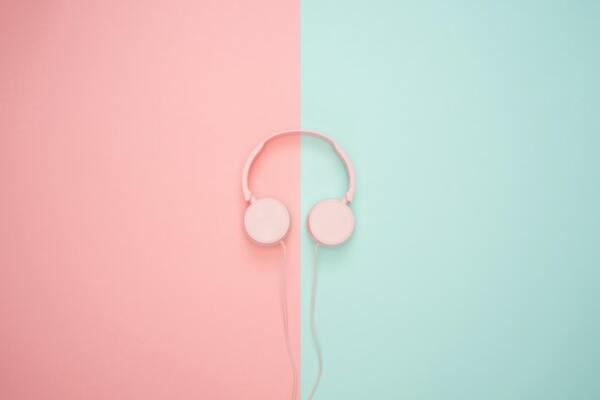 headphones-style-gift-idea-for-introverts.jpg